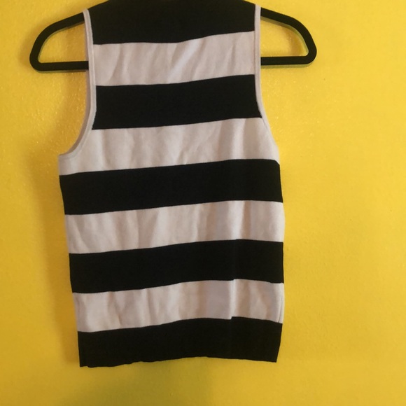 Express Top - Picture 2 of 2